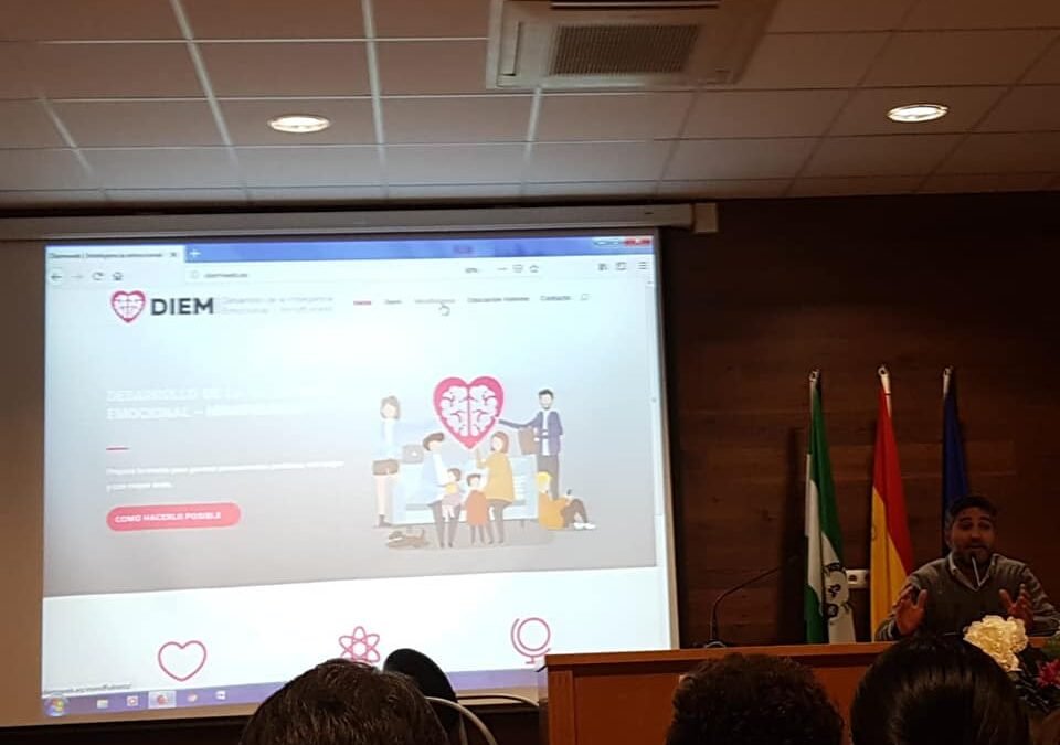 Presentación de DIEM y diemweb.es en el Centro de profesorado de Castilleja de la Cuesta dentro del programa Escuelas Mentoras de la Consejería de Educación de la Junta de Andalucía